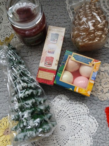 Yankee candles raspberry - candles,