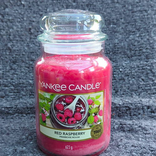 Yankee candle red - candle,