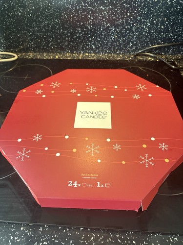 Yankee candle advent calendar - yankee,