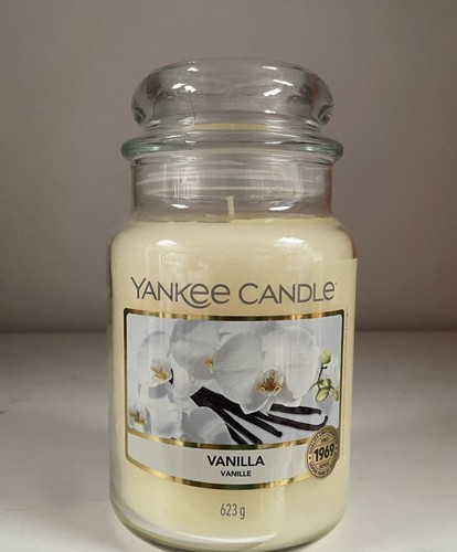 Large yankee candle vanilla - yankee, candle.