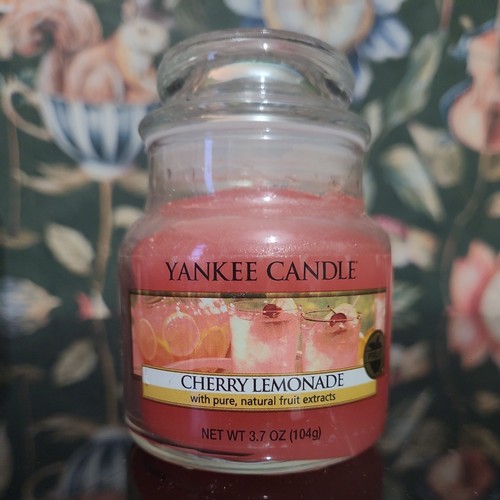 Yankee candle cherry lemonade - candle,